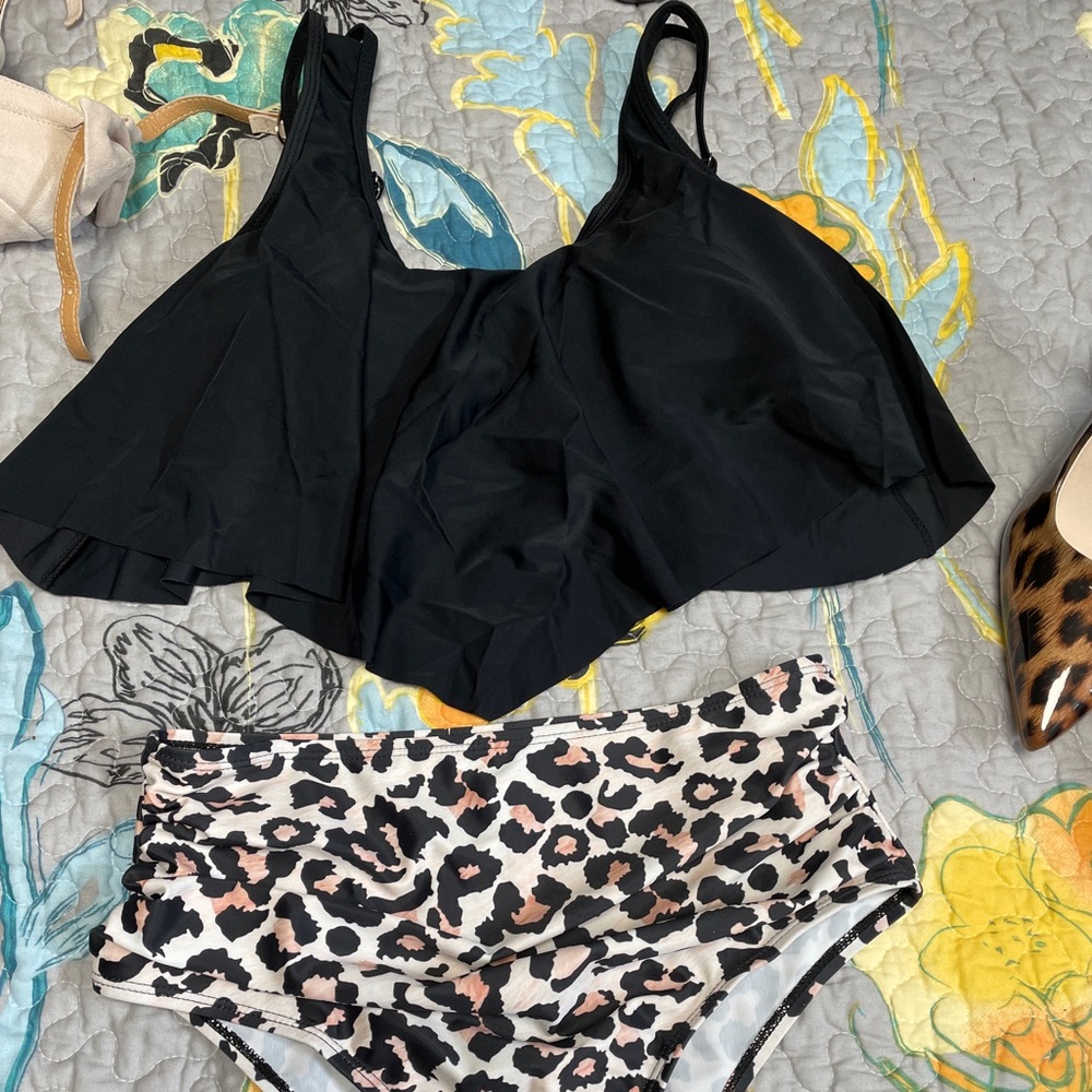 Brand new 2pc bathing suit
